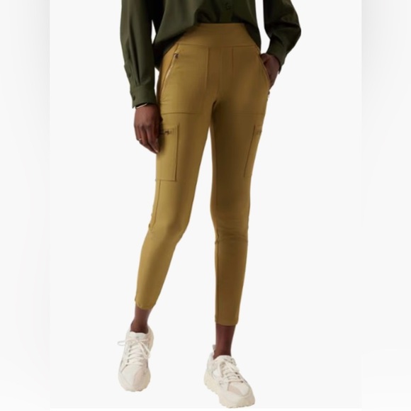 NWT Athleta Headlands Hybrid Cargo Tights Pants size 22 - Picture 1 of 16